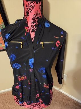 INC International Concepts Floral Zip-Front Top with Gold Zippers Size PP